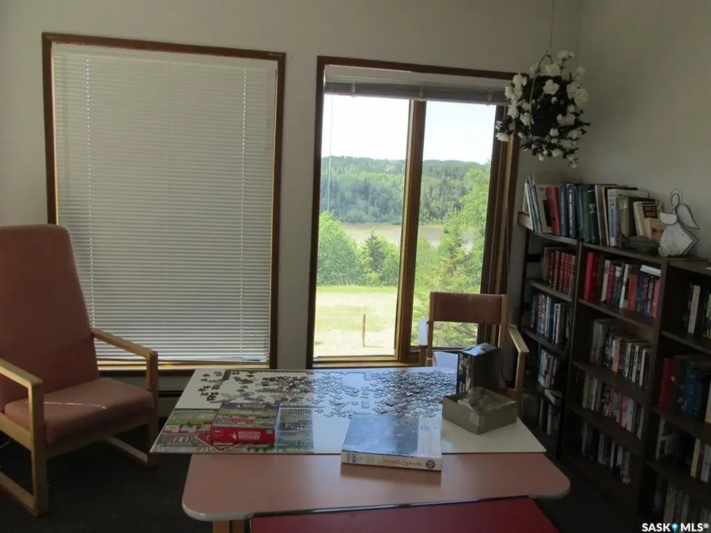 102 Manor Drive Nipawin SK S0E 1E0