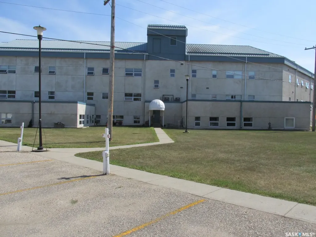 102 Manor Drive Nipawin SK S0E 1E0
