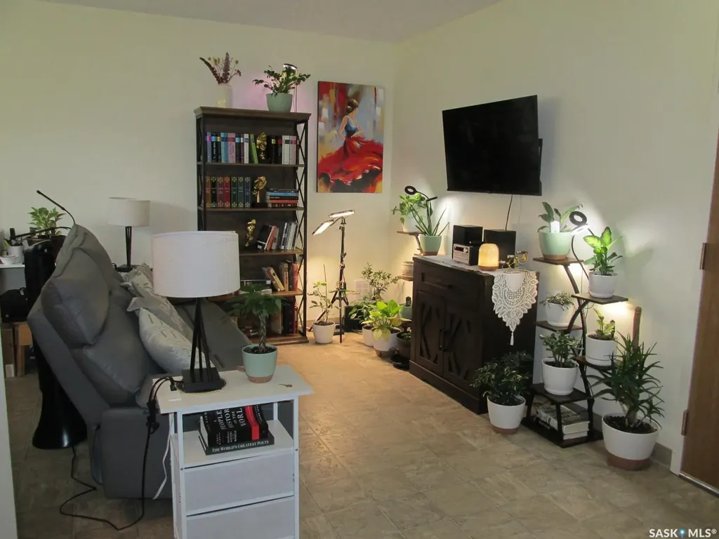 102 Manor Drive Nipawin SK S0E 1E0