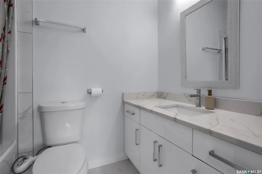 715 Bentley Manor Saskatoon SK S7L 6P2