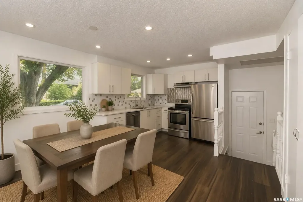 61 Bannister Avenue Regina SK S4R 5K8