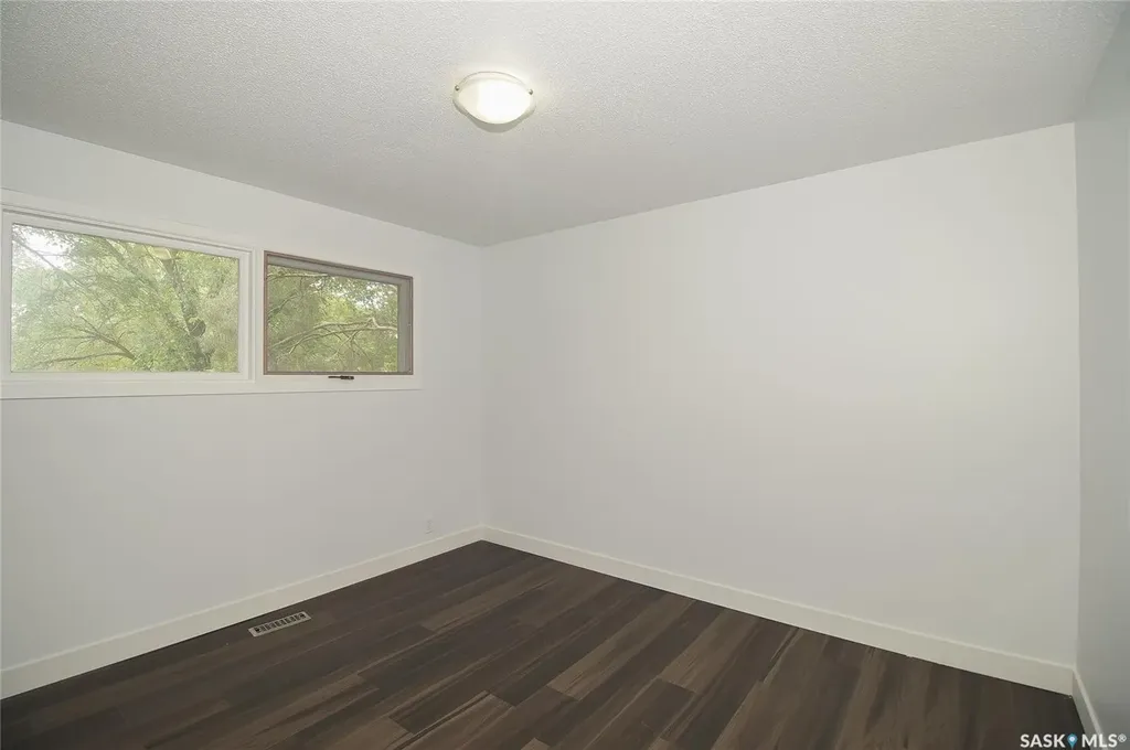 61 Bannister Avenue Regina SK S4R 5K8