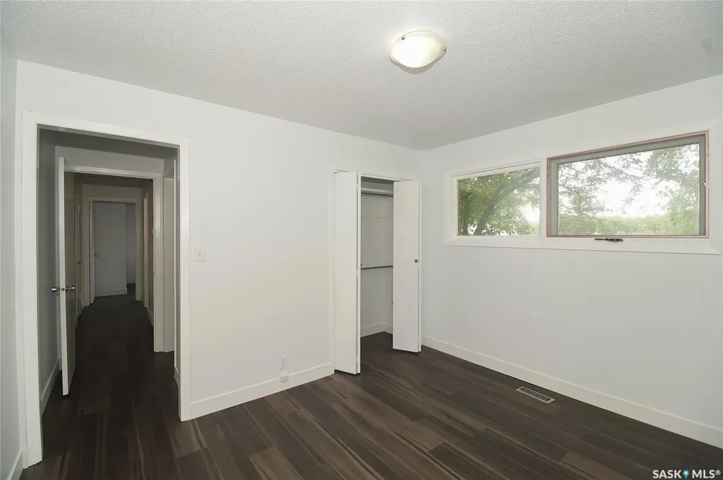 61 Bannister Avenue Regina SK S4R 5K8