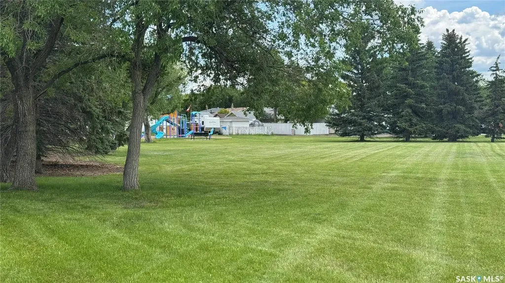 61 Bannister Avenue Regina SK S4R 5K8