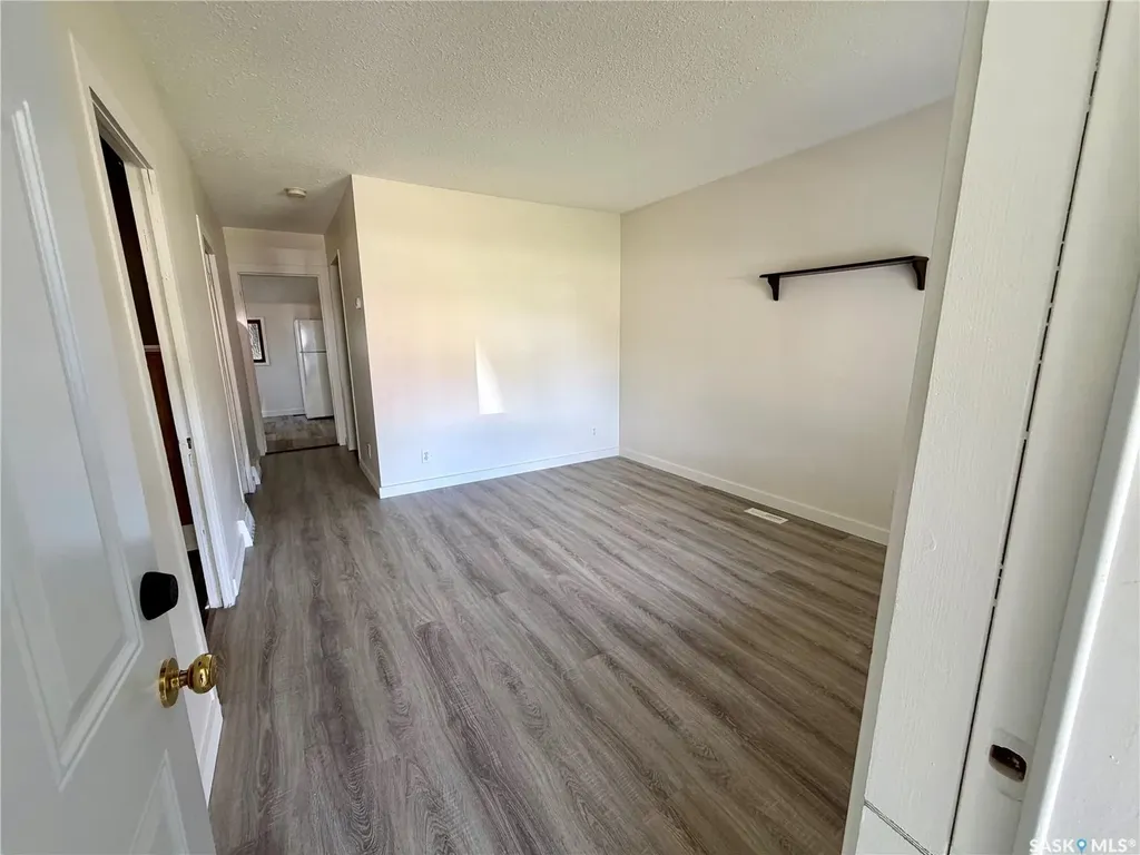 913 Stadacona Street W Moose Jaw SK S6H 2A9