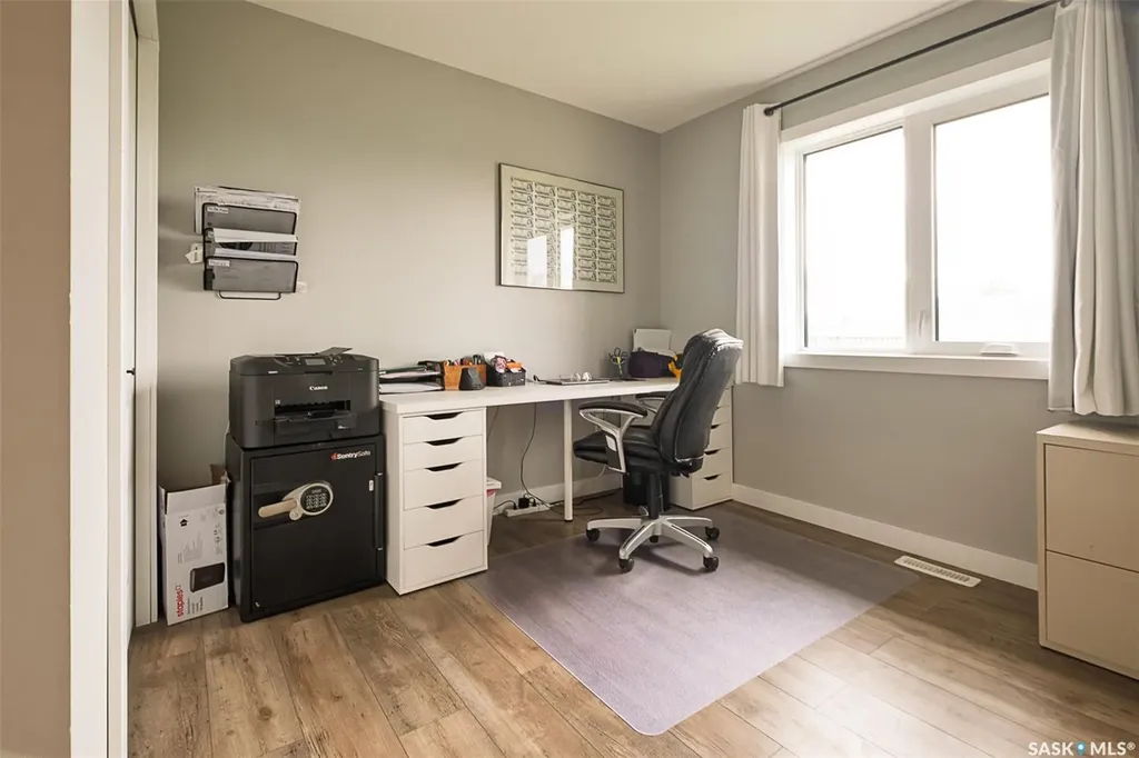 109 Poplar Road Mclean SK S0G 3E0