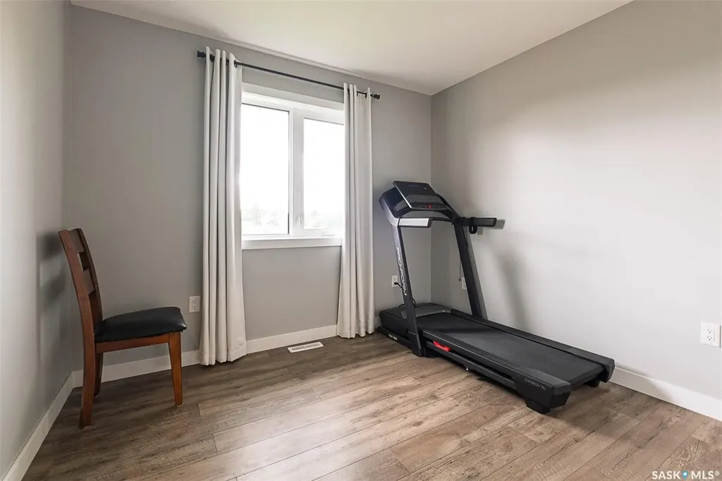 109 Poplar Road Mclean SK S0G 3E0