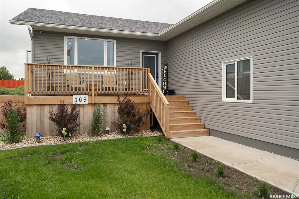 109 Poplar Road Mclean SK S0G 3E0