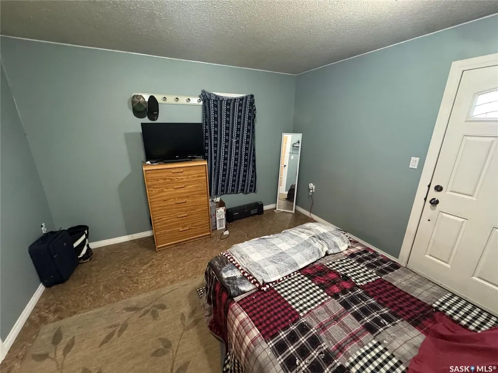 305 2nd Street N Spalding SK S0K 4C0