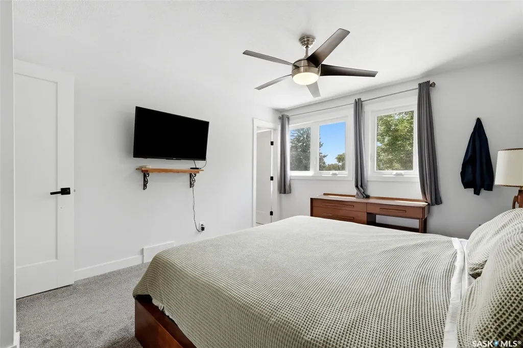 208 Habkirk Drive Regina SK S4S 2X8