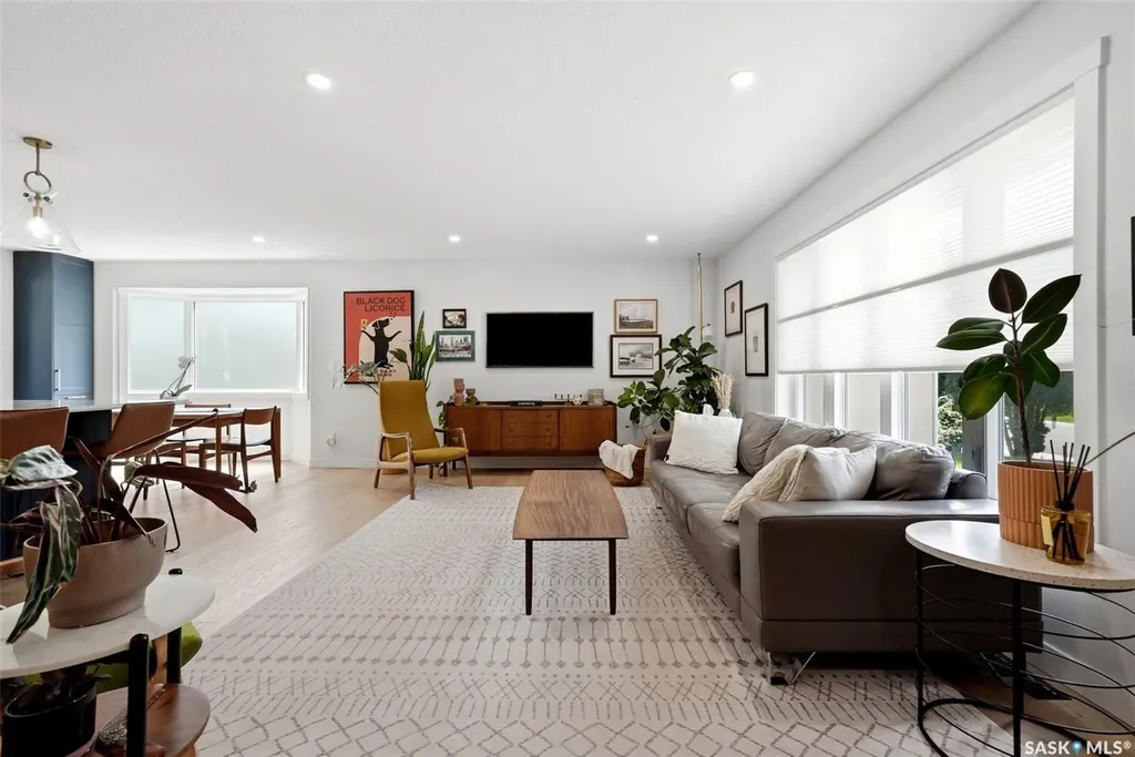 208 Habkirk Drive Regina SK S4S 2X8