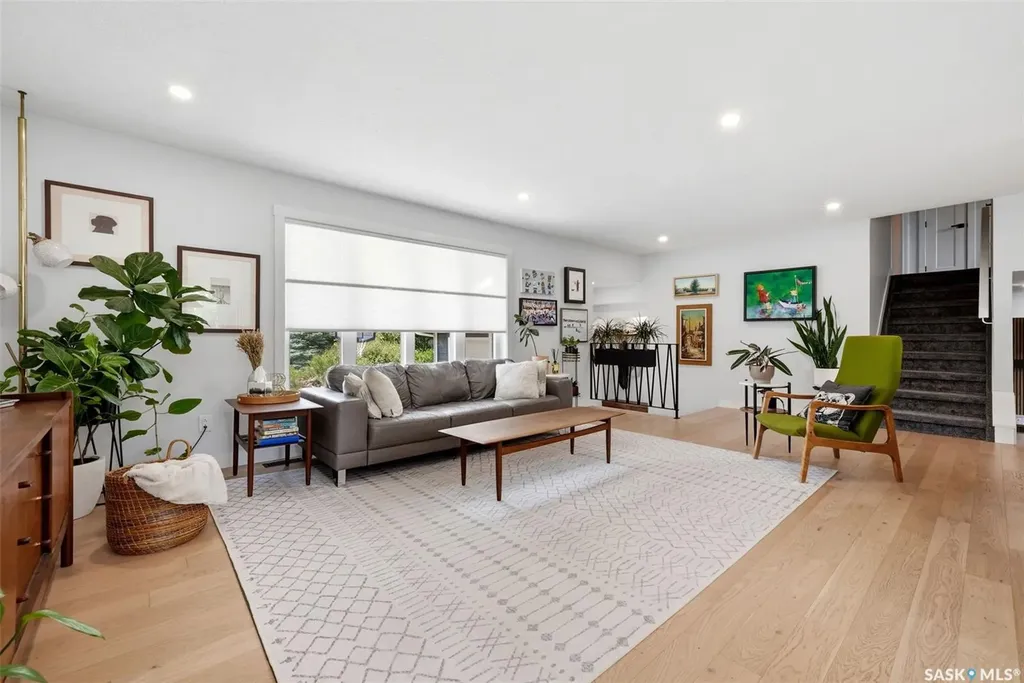 208 Habkirk Drive Regina SK S4S 2X8