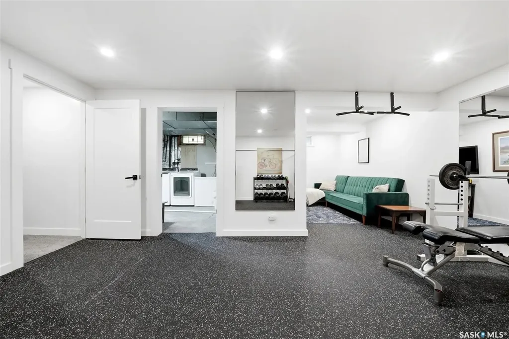 208 Habkirk Drive Regina SK S4S 2X8