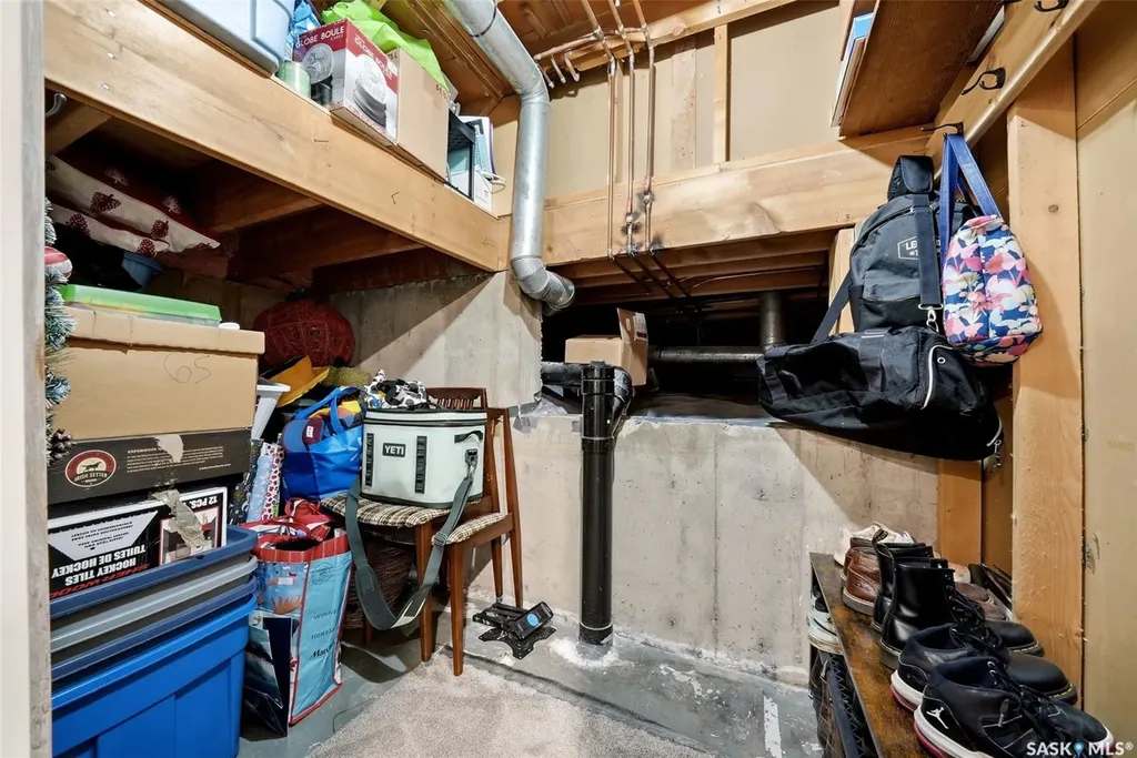 208 Habkirk Drive Regina SK S4S 2X8