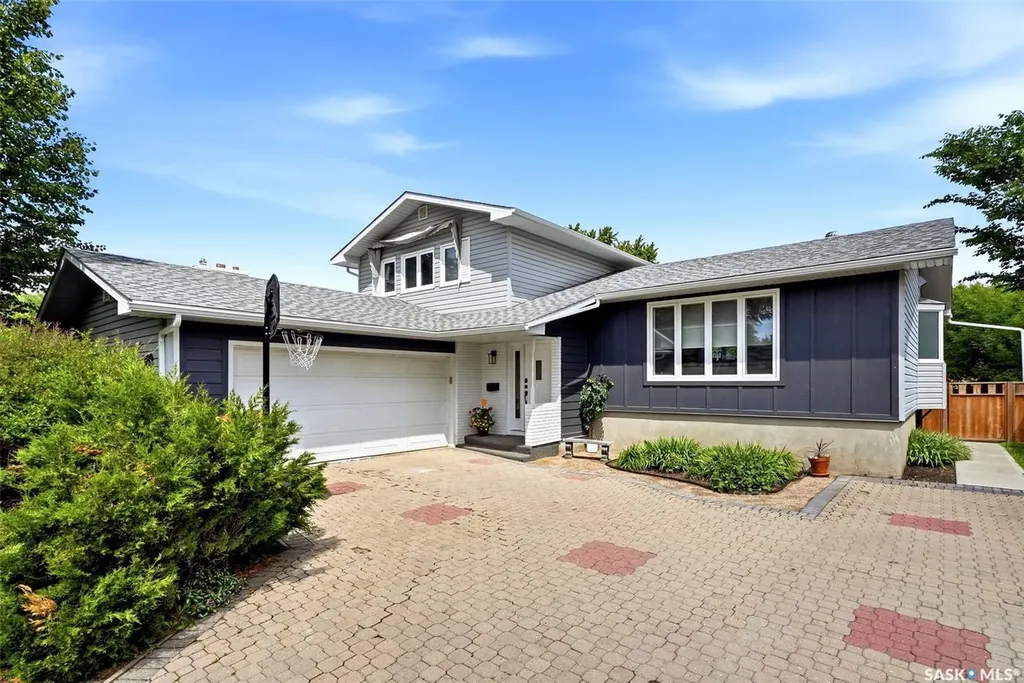208 Habkirk Drive Regina SK S4S 2X8