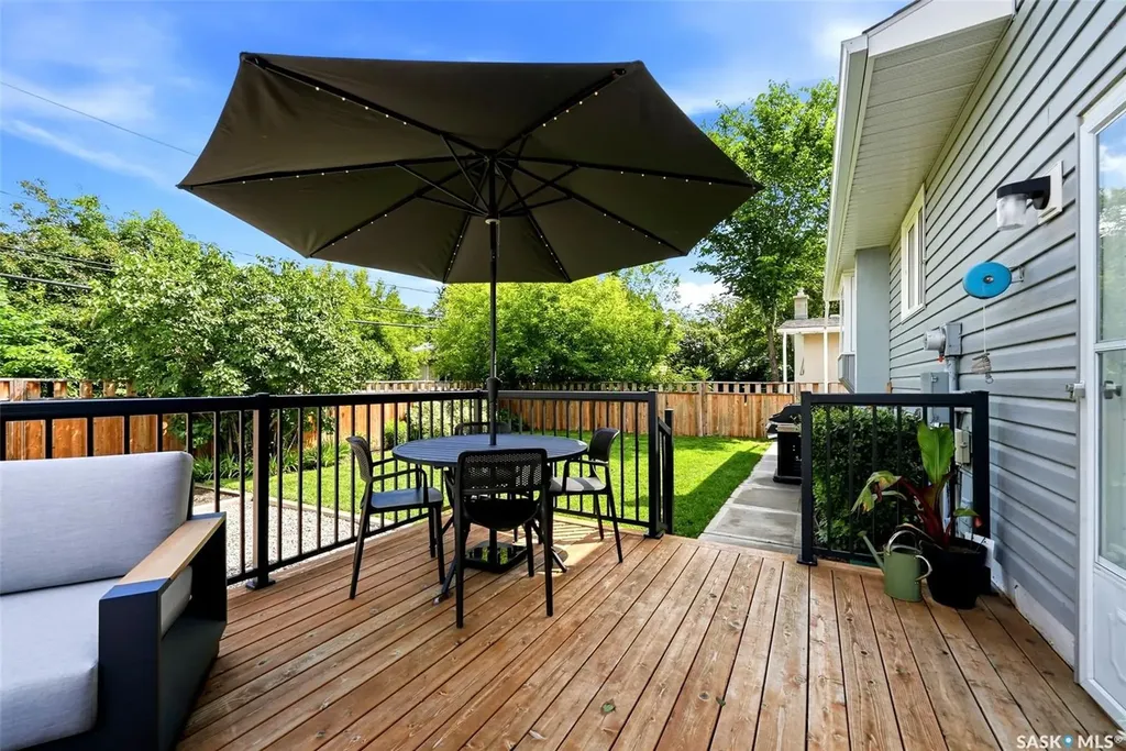 208 Habkirk Drive Regina SK S4S 2X8