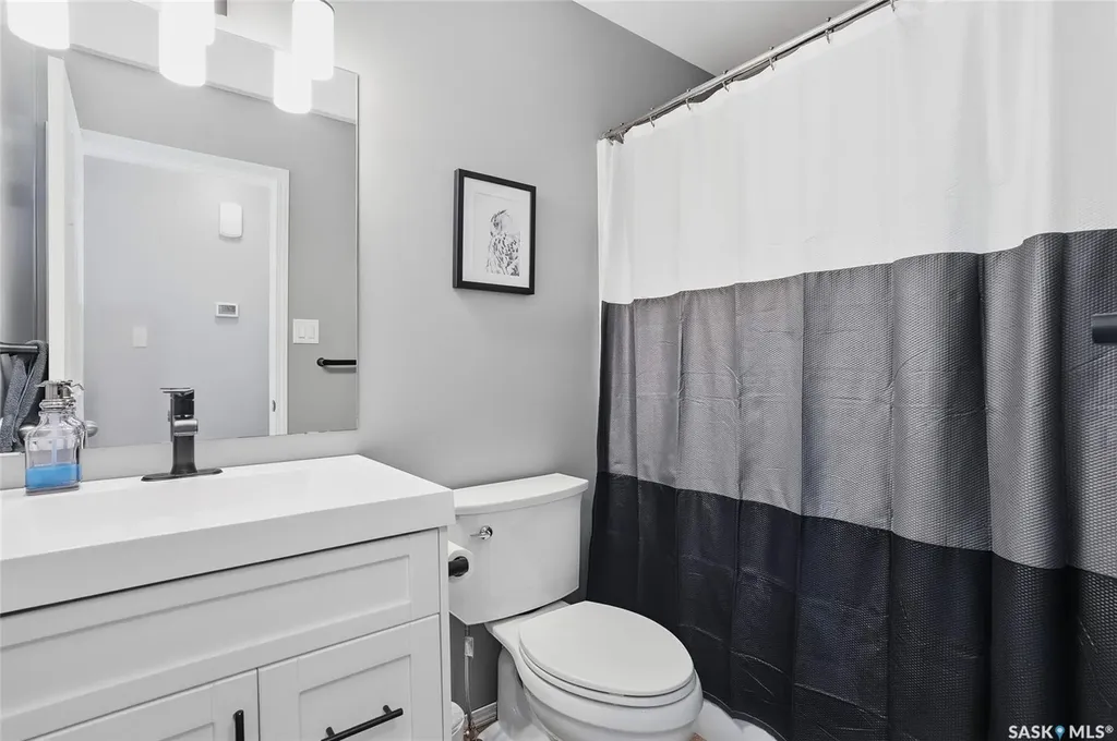 16 6th Avenue Langham SK S0K 2L0