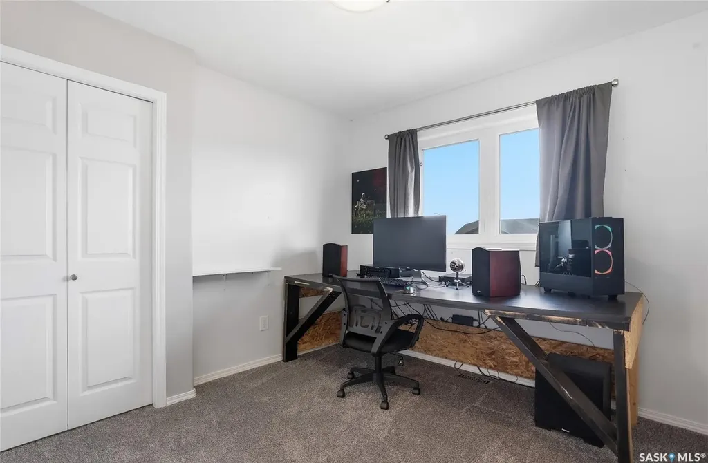 16 6th Avenue Langham SK S0K 2L0
