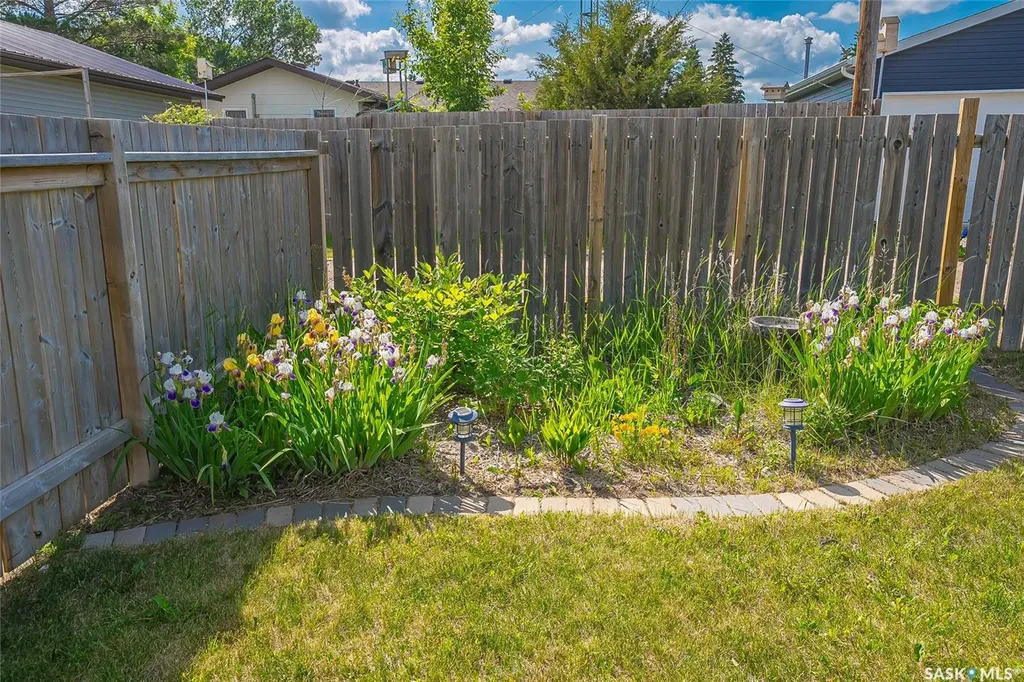 16 6th Avenue Langham SK S0K 2L0