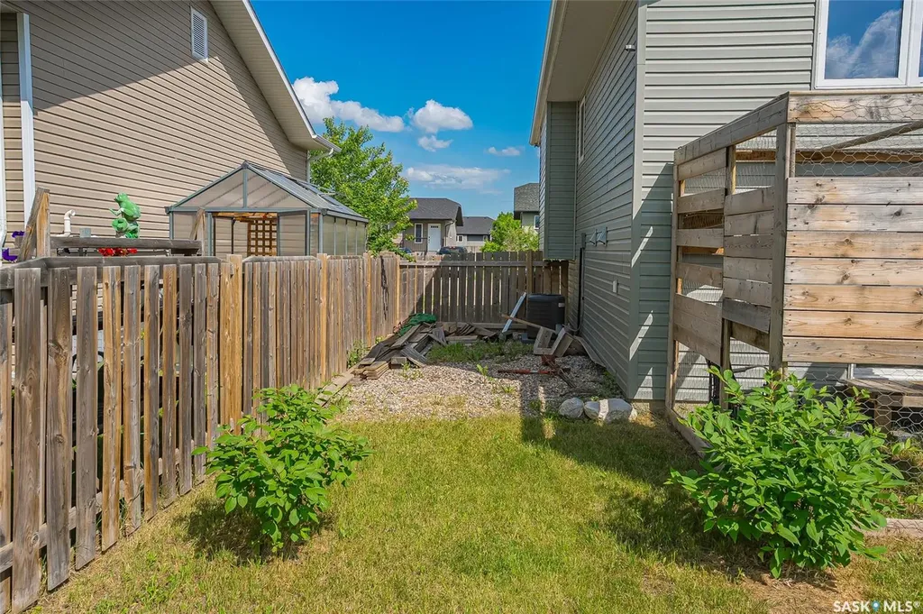 16 6th Avenue Langham SK S0K 2L0