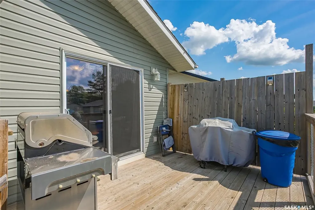 16 6th Avenue Langham SK S0K 2L0