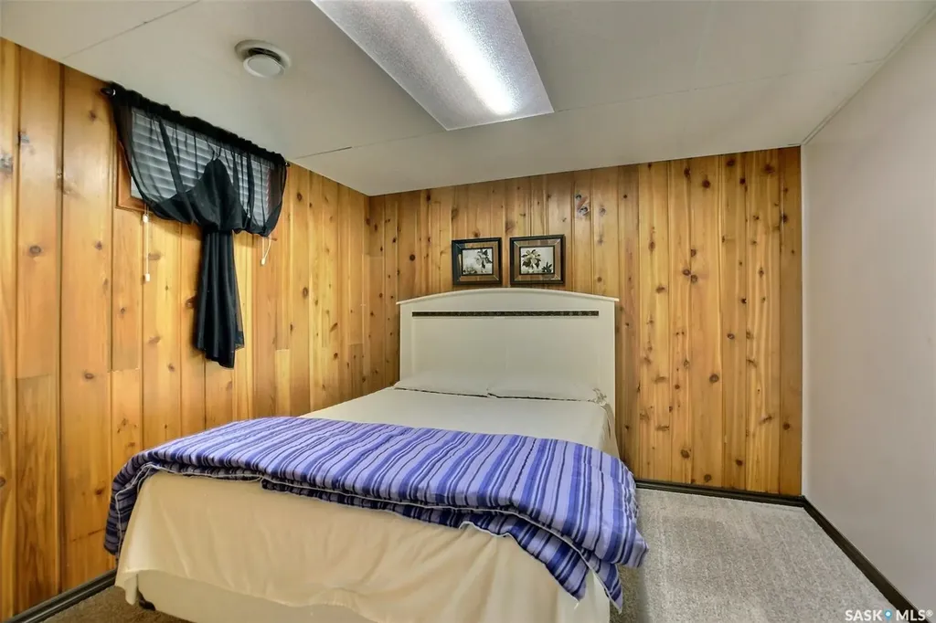 204 Rae Street Regina SK S4R 3L8