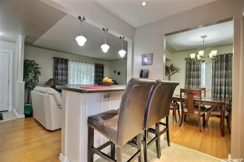 204 Rae Street Regina SK S4R 3L8