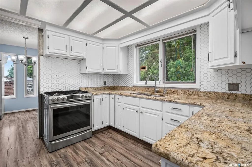 1329 Regal Crescent Moose Jaw SK S6H 7S1