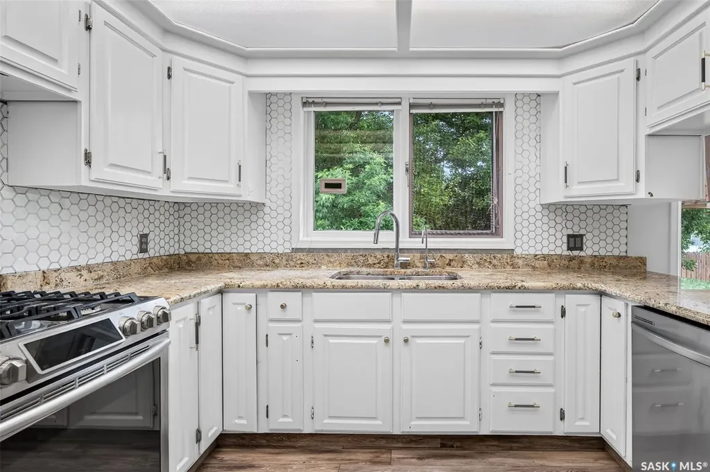 1329 Regal Crescent Moose Jaw SK S6H 7S1