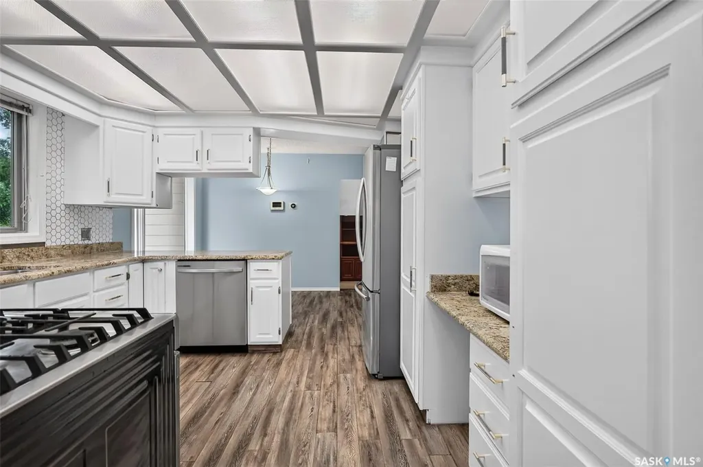 1329 Regal Crescent Moose Jaw SK S6H 7S1