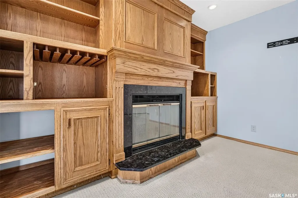 1329 Regal Crescent Moose Jaw SK S6H 7S1