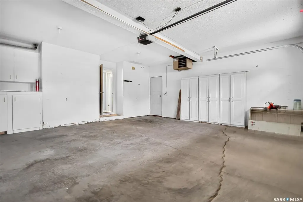 1329 Regal Crescent Moose Jaw SK S6H 7S1