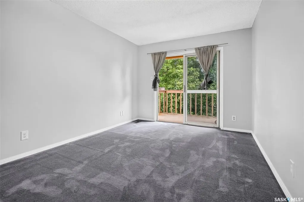 1329 Regal Crescent Moose Jaw SK S6H 7S1