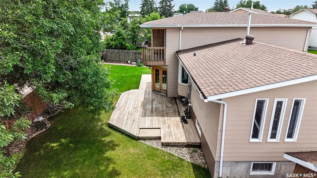1329 Regal Crescent Moose Jaw SK S6H 7S1