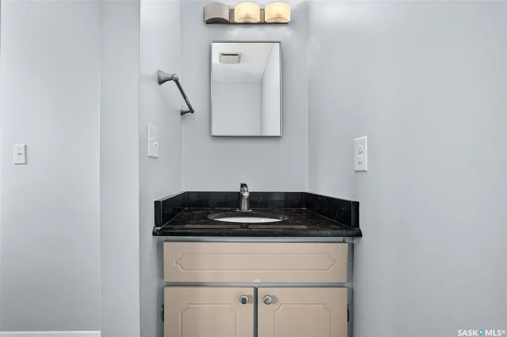 1329 Regal Crescent Moose Jaw SK S6H 7S1