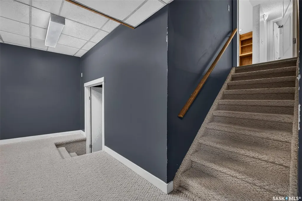 1329 Regal Crescent Moose Jaw SK S6H 7S1