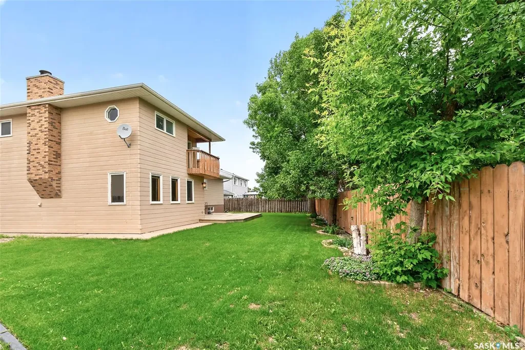 1329 Regal Crescent Moose Jaw SK S6H 7S1
