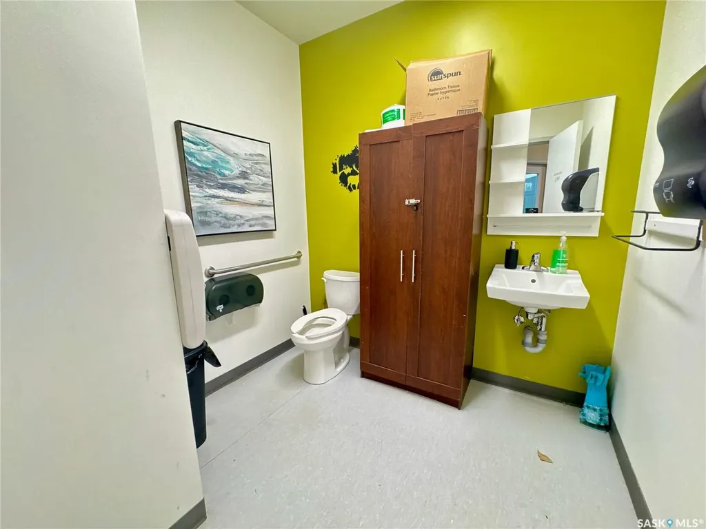 210 Slimmon Road Saskatoon SK S7V 0L7