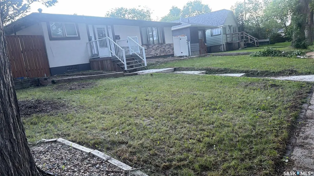 428 Scarth Street Regina SK S4R 2C5