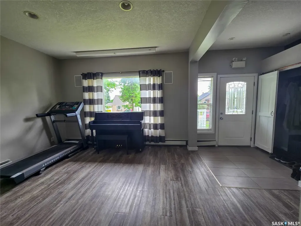 134 9th Avenue W Melville SK S0A 2P0