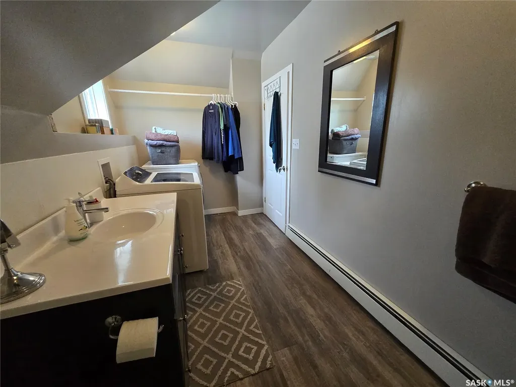134 9th Avenue W Melville SK S0A 2P0