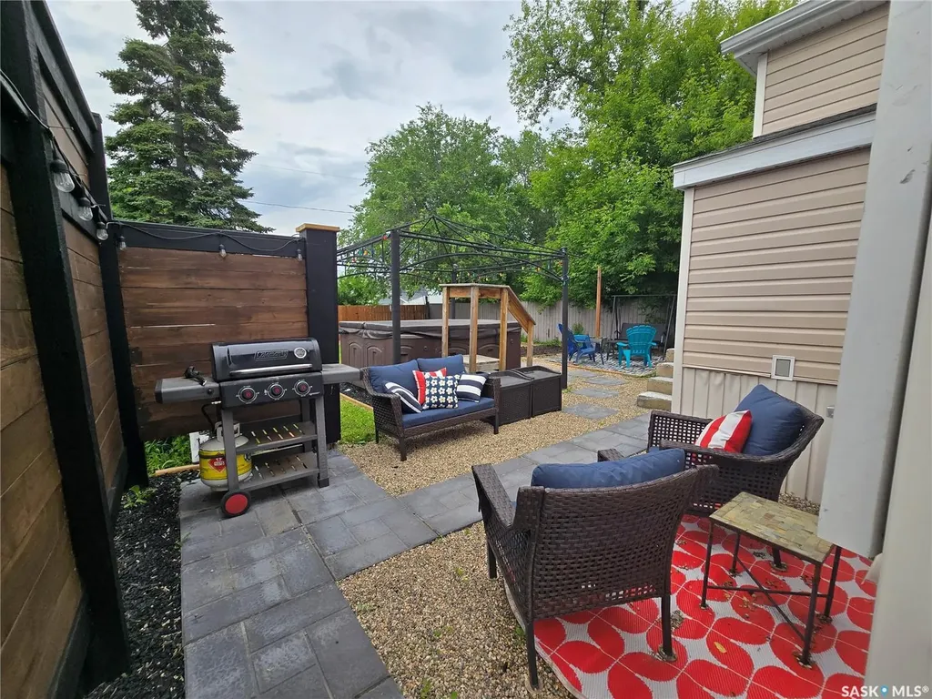 134 9th Avenue W Melville SK S0A 2P0