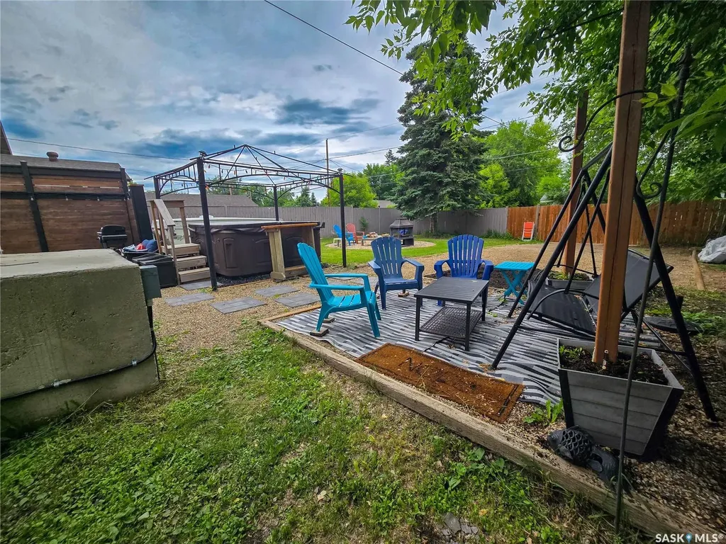 134 9th Avenue W Melville SK S0A 2P0