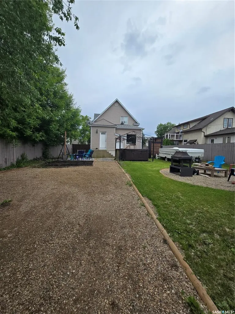 134 9th Avenue W Melville SK S0A 2P0