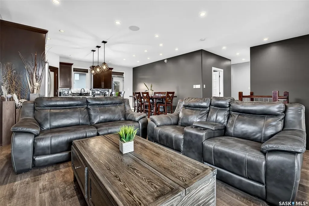124 Everton Crescent Moose Jaw SK S6K 0A3