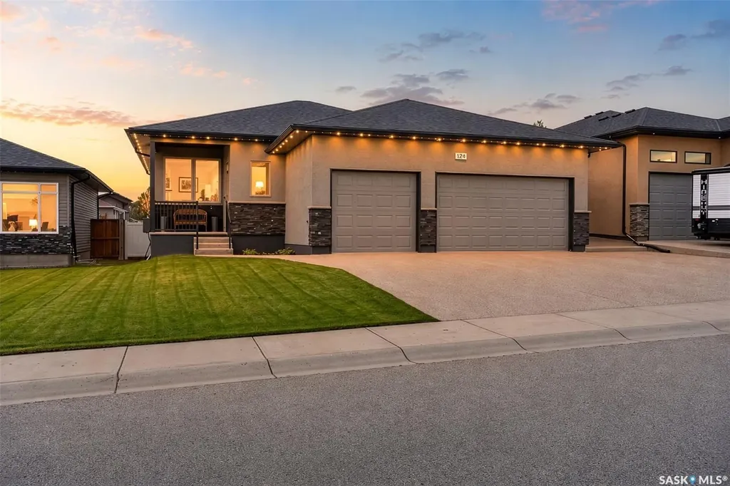 124 Everton Crescent Moose Jaw SK S6K 0A3