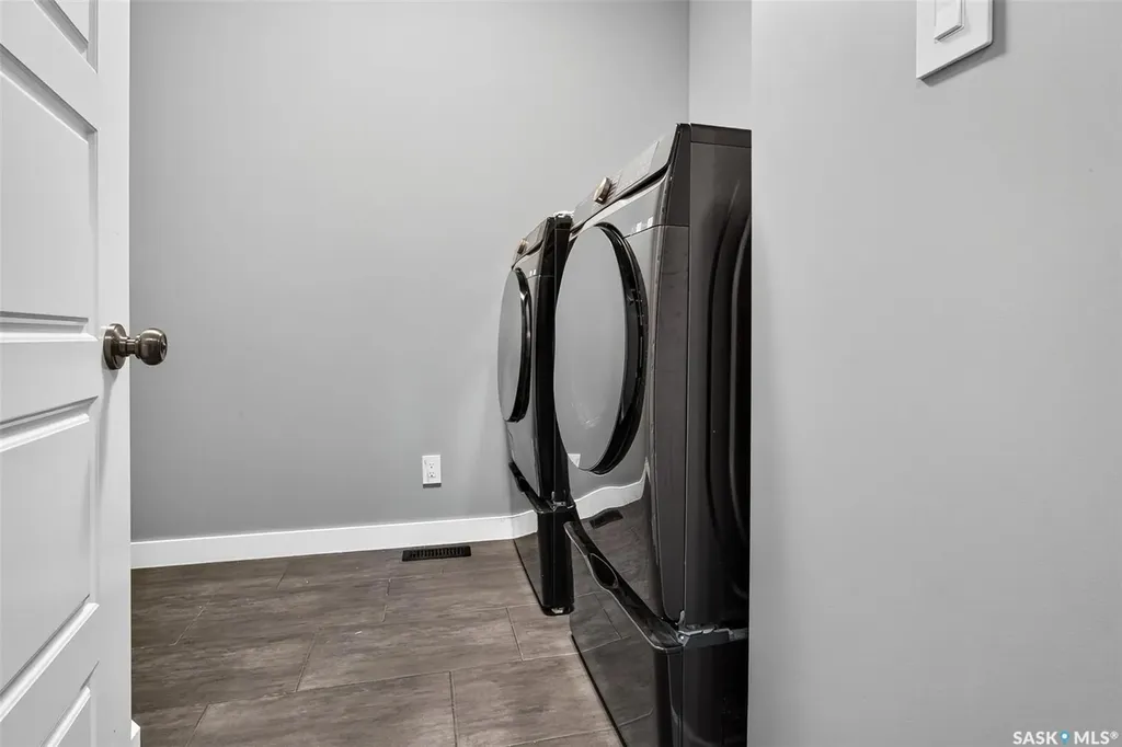 124 Everton Crescent Moose Jaw SK S6K 0A3