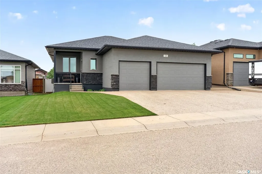 124 Everton Crescent Moose Jaw SK S6K 0A3