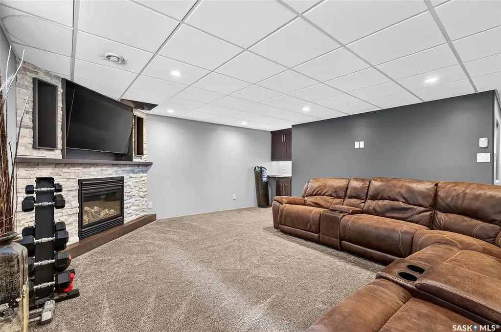 124 Everton Crescent Moose Jaw SK S6K 0A3