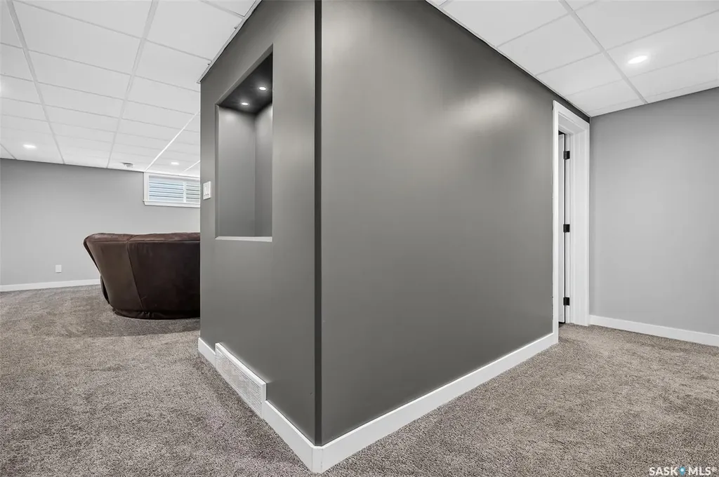 124 Everton Crescent Moose Jaw SK S6K 0A3